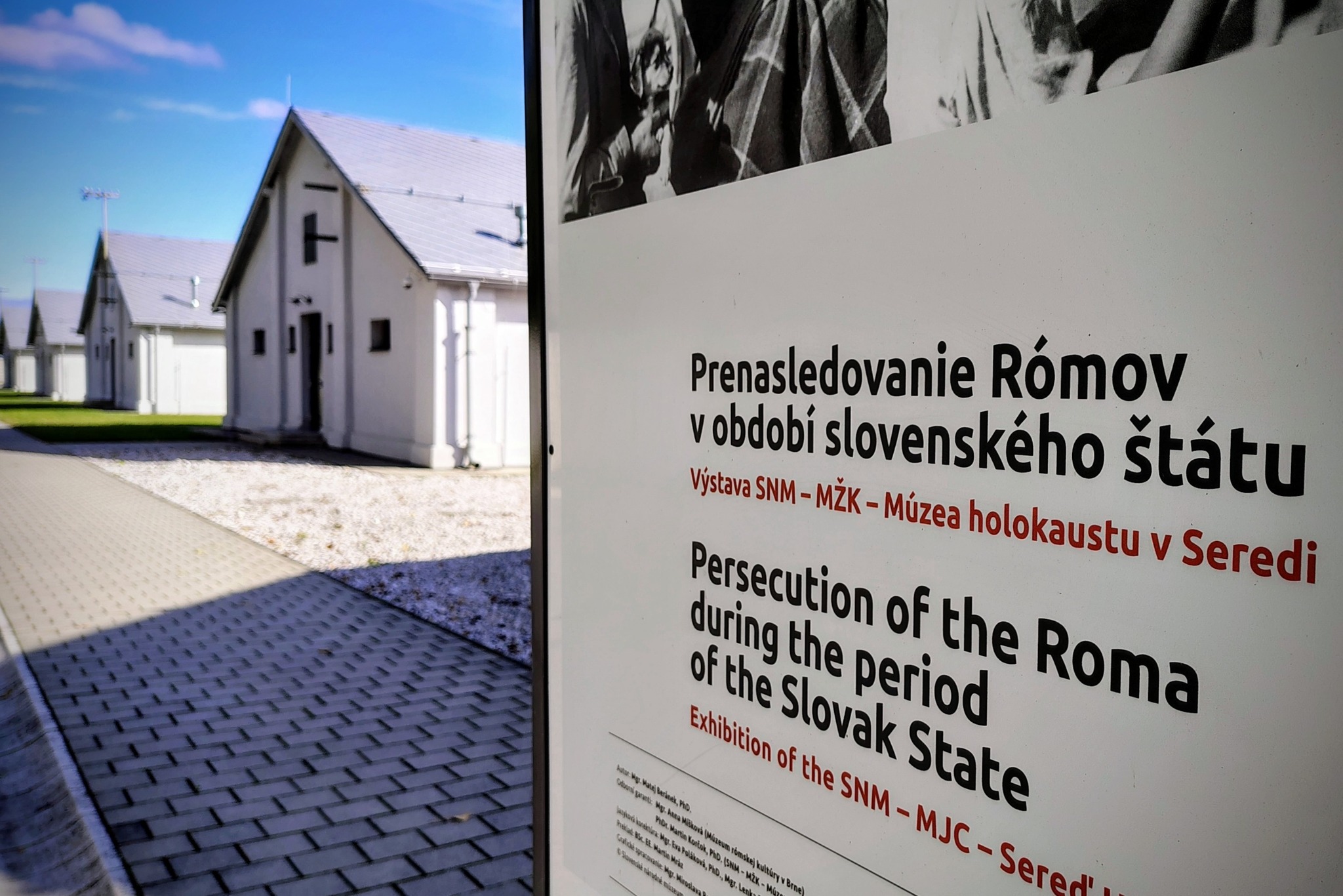 Ilustračný orbázok k inovácii Sprístupnenia vzdelávania o holokauste Židov a genocíde Rómov vzdialeným regiónom na Slovensku