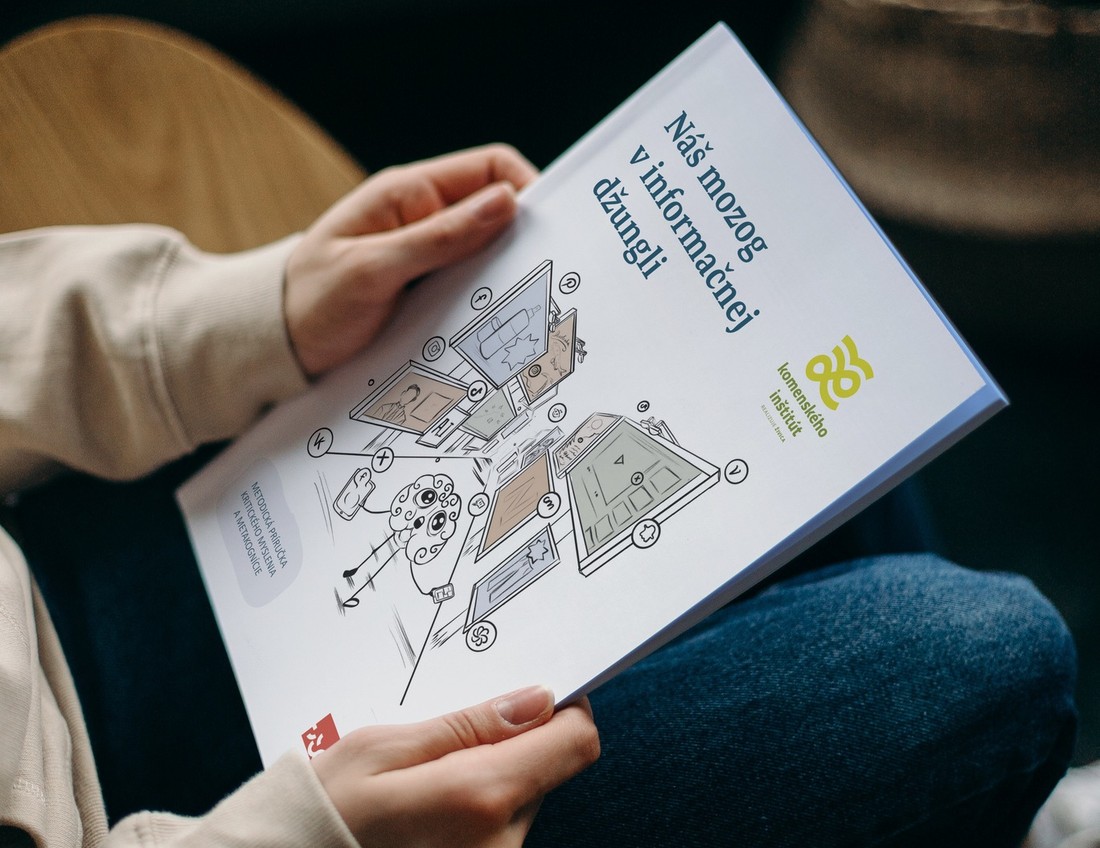 Ilustračný obrázok k príručke Náš mozog v informačnej džungli